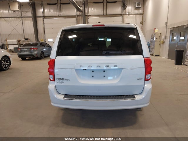 2C4RDGBG5HR885067 Dodge Grand Caravan Se