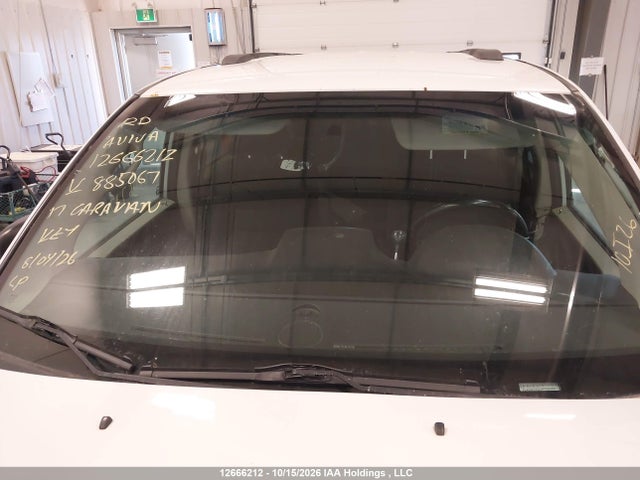 2C4RDGBG5HR885067 Dodge Grand Caravan Se