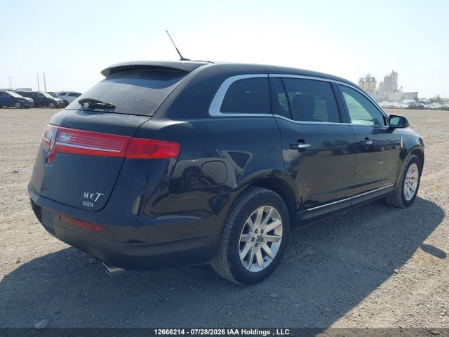 Lincoln Mkt Livery 2015 2LMHJ5NK7FBL01590 Image 4