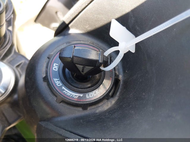 12666219 :رقم المزاد ، ML5ZRDF1XNDA55900 vin ، 2022 Kawasaki Z900 مزاد بيع
