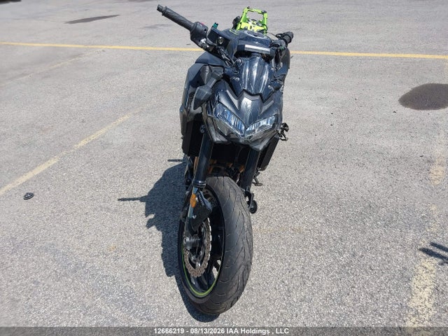 12666219 :رقم المزاد ، ML5ZRDF1XNDA55900 vin ، 2022 Kawasaki Z900 مزاد بيع