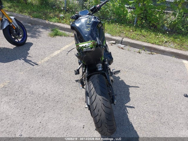 12666219 :رقم المزاد ، ML5ZRDF1XNDA55900 vin ، 2022 Kawasaki Z900 مزاد بيع