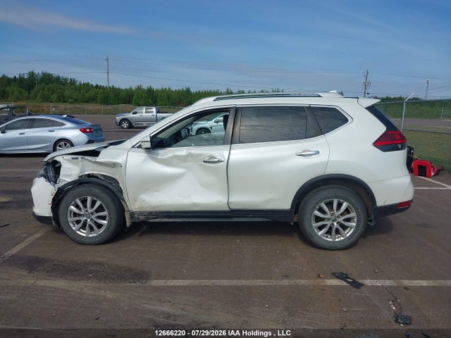 5N1AT2MV3HC773824 Nissan Rogue Sv/sl