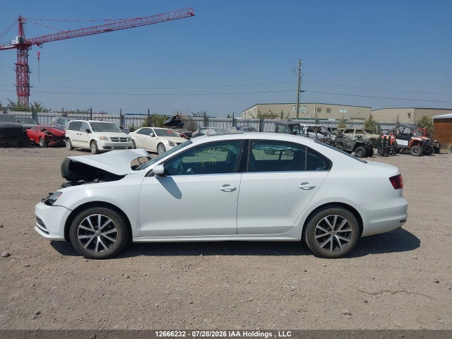 2016 Volkswagen Jetta 1.4 Tsi Comfortline მანქანა იყიდება აუქციონზე, vin: 3VWD67AJ5GM302002, აუქციონის ნომერი: 12666232