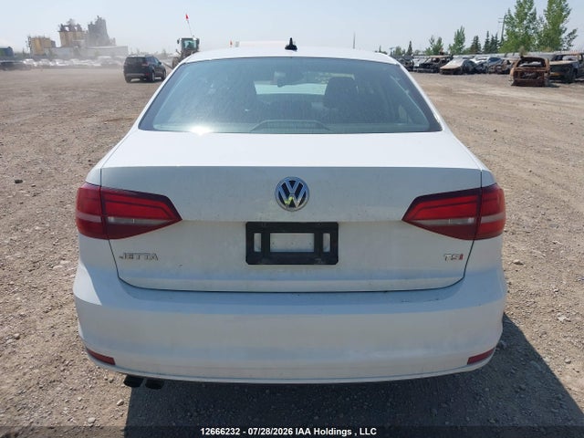 2016 Volkswagen Jetta 1.4 Tsi Comfortline მანქანა იყიდება აუქციონზე, vin: 3VWD67AJ5GM302002, აუქციონის ნომერი: 12666232