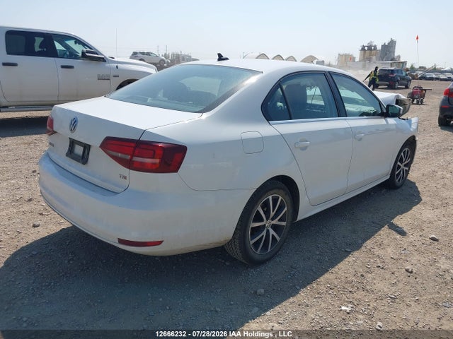 2016 Volkswagen Jetta 1.4 Tsi Comfortline მანქანა იყიდება აუქციონზე, vin: 3VWD67AJ5GM302002, აუქციონის ნომერი: 12666232