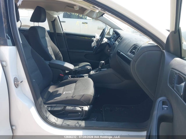 2016 Volkswagen Jetta 1.4 Tsi Comfortline მანქანა იყიდება აუქციონზე, vin: 3VWD67AJ5GM302002, აუქციონის ნომერი: 12666232