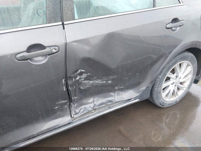2013 Toyota Camry მანქანა იყიდება აუქციონზე, vin: 4T1BF1FK2DU284909, აუქციონის ნომერი: 12666278