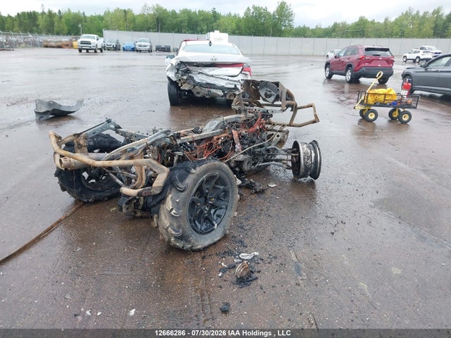 Can-Am Outlander X Mr 1000r 2023 3JBLWAX43PJ000791 Image 4