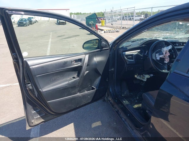 12666289 :رقم المزاد ، 2T1BURHE1FC302171 vin ، 2015 Toyota Corolla L/le/le Pls/prm/s/s Pls مزاد بيع