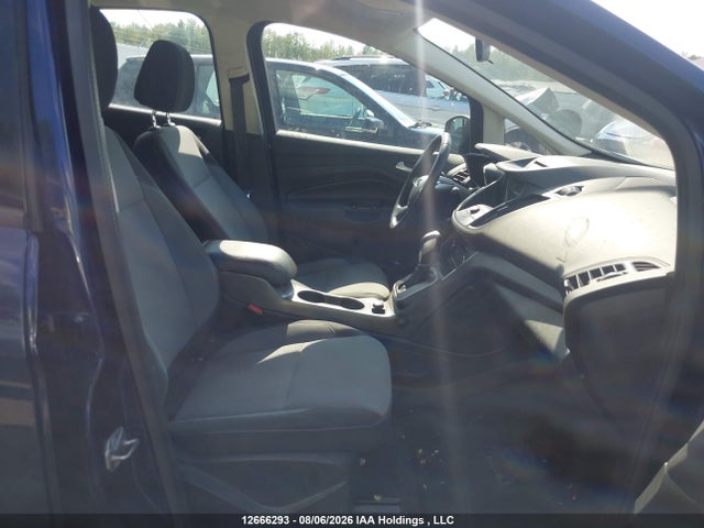 1FADP5EU6HL104935 Ford C-max Energi Se
