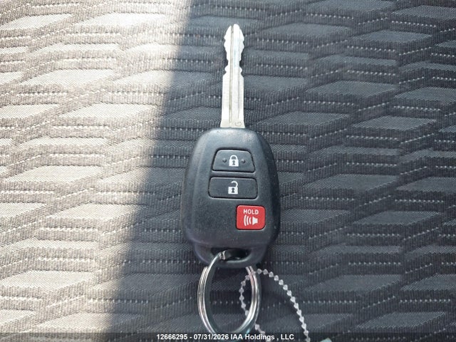 Продажа на аукционе авто 2014 Toyota Yaris, vin: VNKKTUD31EA014008, номер лота: 12666295