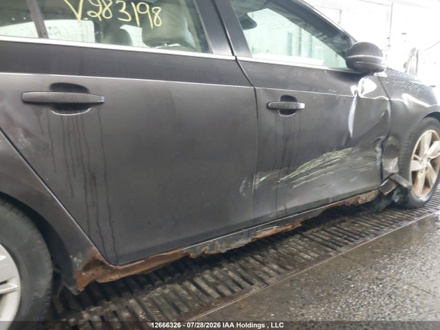 1G1P75SZ9E7283198 Chevrolet Cruze