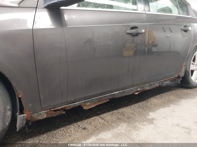 1G1P75SZ9E7283198 Chevrolet Cruze