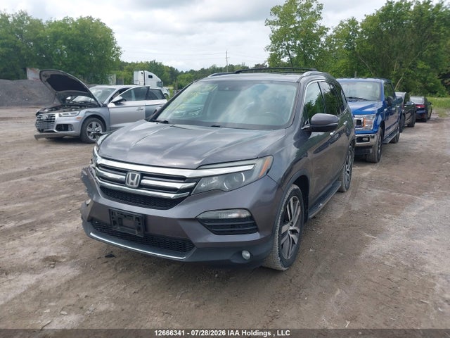Honda Pilot Touring 2016 5FNYF6H98GB504248 Image 2