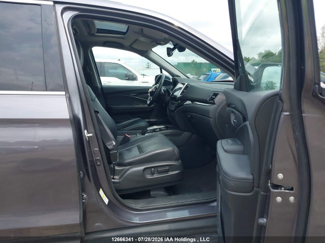 Honda Pilot Touring 2016 5FNYF6H98GB504248 Image 5