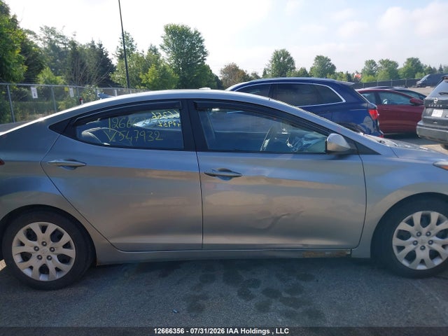 Hyundai Elantra 2015 5NPDH4AEXFH547932 Image 13