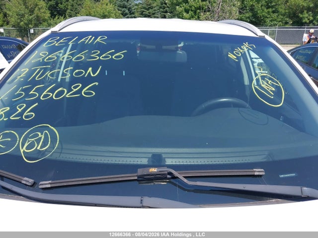 Hyundai Tucson 2017 KM8J33A43HU556026 Image 16