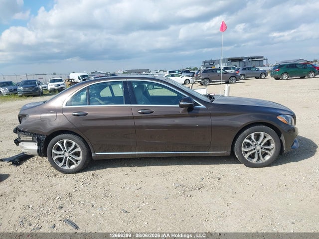55SWF4KB2FU035940 Mercedes-Benz C 300 4matic