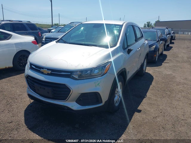 Chevrolet TRAX LS 2019 3GNCJKSB4KL203586 Image 2