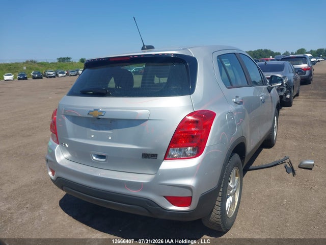 Chevrolet TRAX LS 2019 3GNCJKSB4KL203586 Image 4
