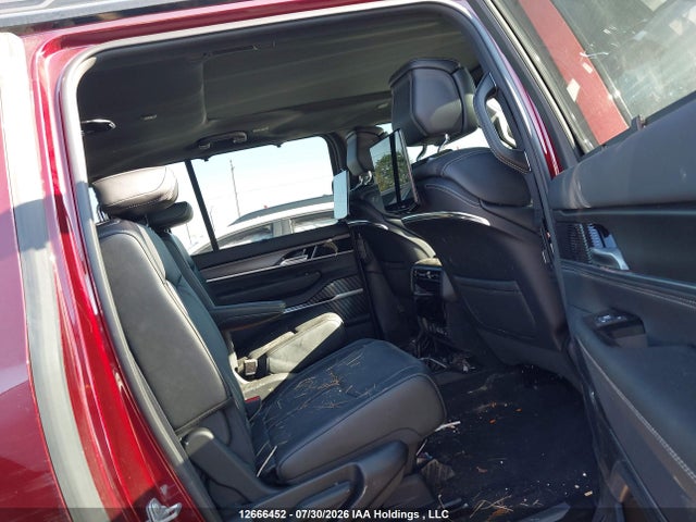 Продажа на аукционе авто 2026 Jeep Grand Wagoneer L Summit Obsidian, vin: 1C4SJSEP6TS155720, номер лота: 12666452
