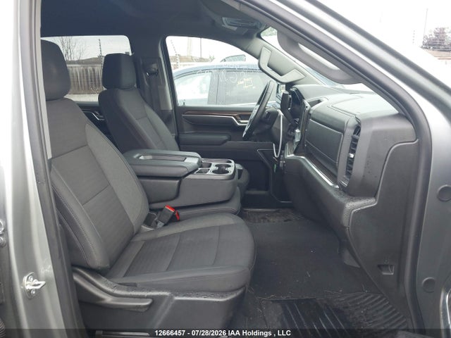 Продажа на аукционе авто 2026 Chevrolet Silverado K1500 Lt, vin: 2GCUKDED2T1123760, номер лота: 12666457