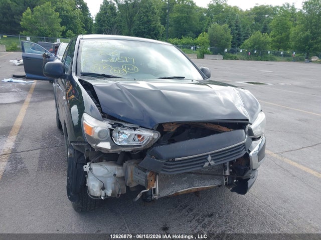 12626879 :رقم المزاد ، JA4AH3AU7GZ608694 vin ، 2016 Mitsubishi Rvr Es/se مزاد بيع