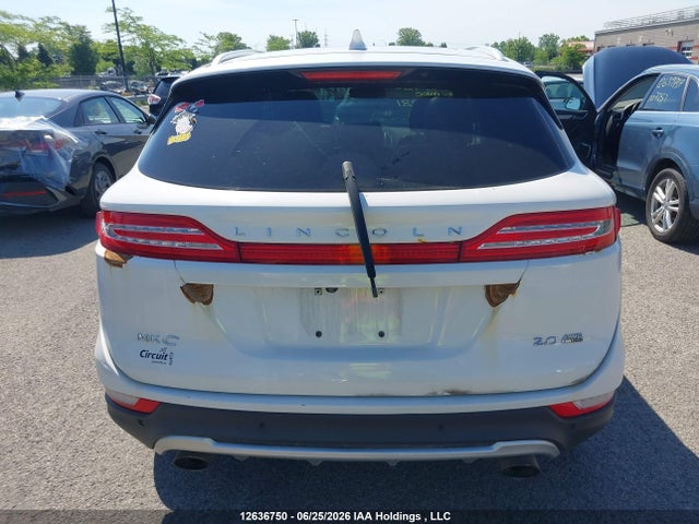 5LMCJ2A92FUJ38281 Lincoln MKC