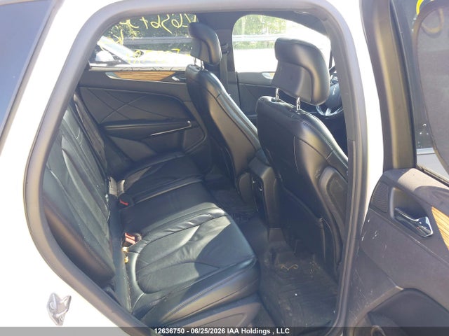 Lincoln MKC 2015 5LMCJ2A92FUJ38281 Image 8