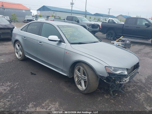 12637325 :رقم المزاد ، WAUDGCFL2BA003363 vin ، 2011 Audi S4 3.0 مزاد بيع