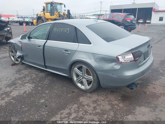 12637325 :رقم المزاد ، WAUDGCFL2BA003363 vin ، 2011 Audi S4 3.0 مزاد بيع