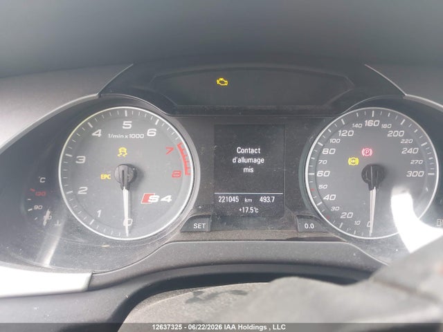 12637325 :رقم المزاد ، WAUDGCFL2BA003363 vin ، 2011 Audi S4 3.0 مزاد بيع