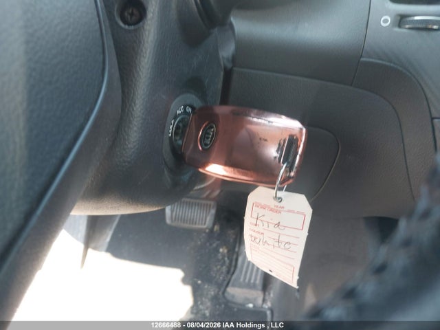 12666488 :رقم المزاد ، KNAFX6A85F5301983 vin ، 2015 Kia Forte Koup مزاد بيع