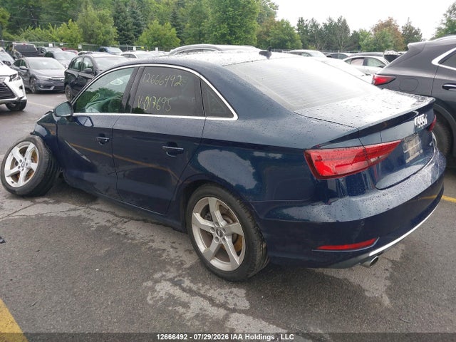 Audi A3 PREMIUM 2019 WAUBEGFF0K1017695 Image 3