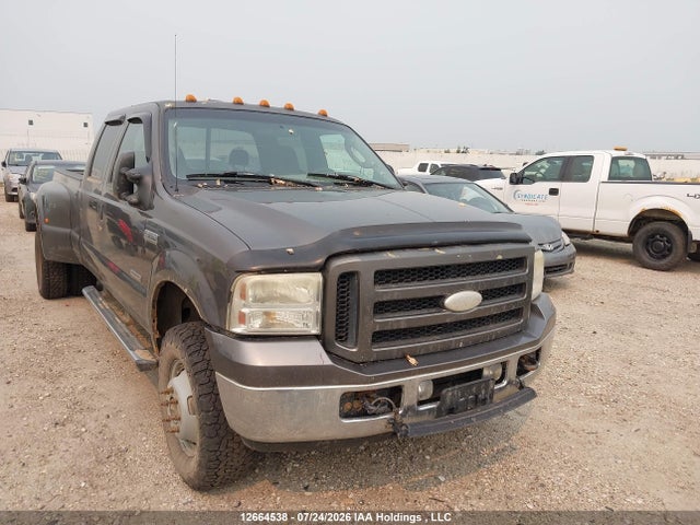 2006 Ford F-350 Lariat/xl/xlt მანქანა იყიდება აუქციონზე, vin: 1FTWW33PX6EA17855, აუქციონის ნომერი: 12664538