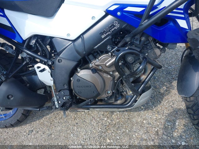 Suzuki Dl1050 De/de Adventure 2024 JS1EF13E6R7100183 Image 8