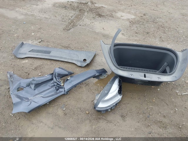 Tesla Model Y 2021 5YJYGDEF8MF081324 Image 12