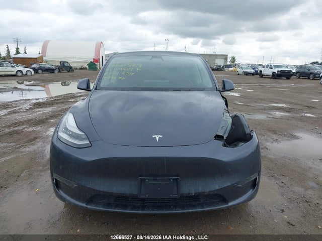 Tesla Model Y 2021 5YJYGDEF8MF081324 Image 13