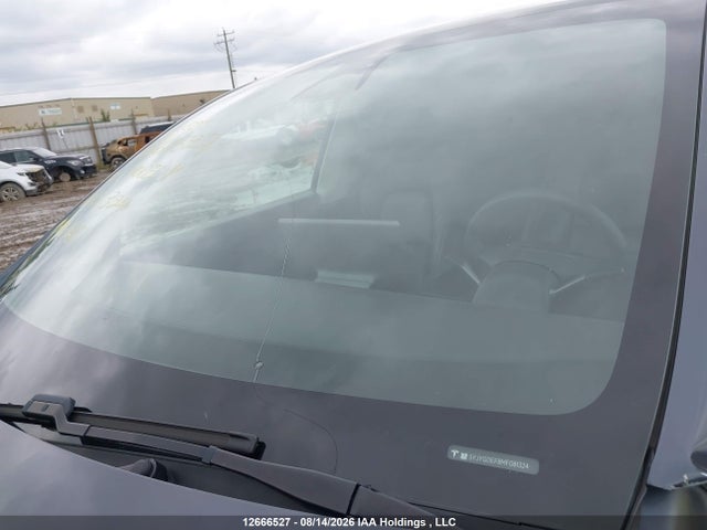 Tesla Model Y 2021 5YJYGDEF8MF081324 Image 18