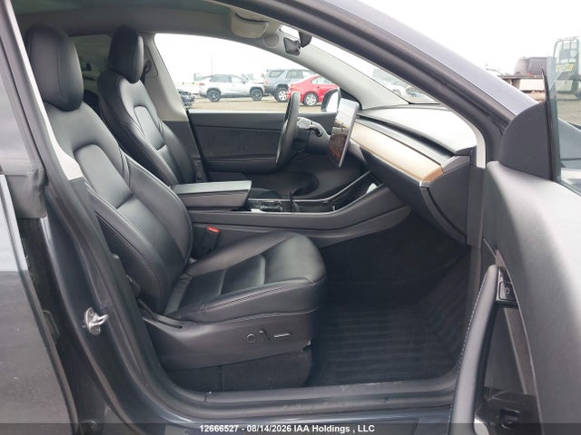 Tesla Model Y 2021 5YJYGDEF8MF081324 Image 5