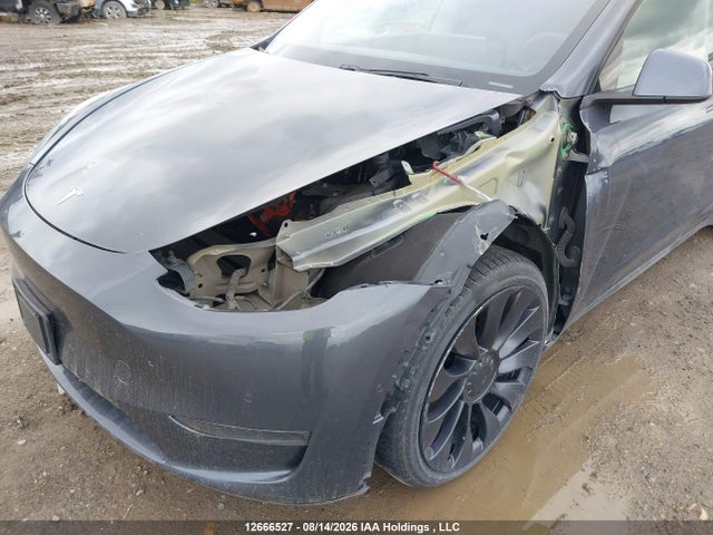 Tesla Model Y 2021 5YJYGDEF8MF081324 Image 6
