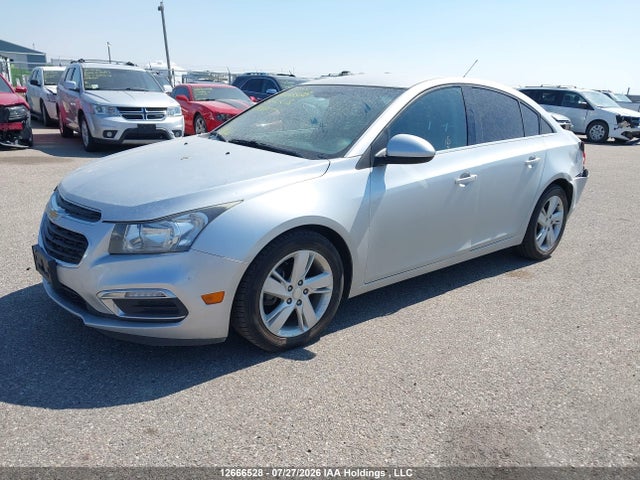 Chevrolet Cruze 2015 1G1P75SZ2F7188967 Image 2