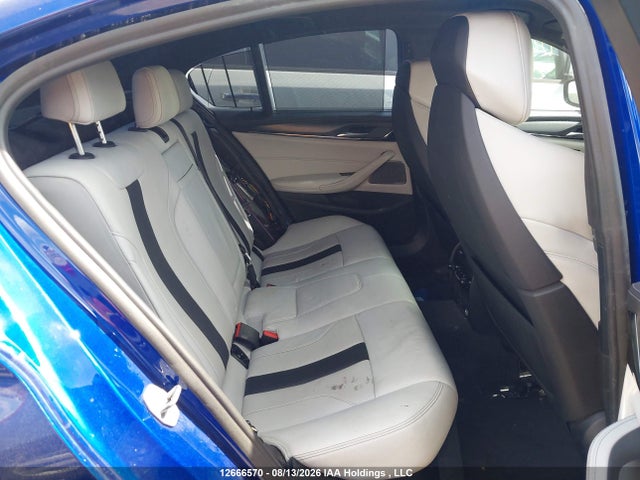 12666570 :رقم المزاد ، WBSJF0C58JB283398 vin ، 2018 Bmw M5 مزاد بيع