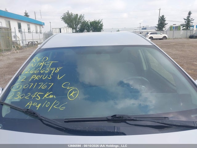 Продажа на аукционе авто 2012 Toyota Prius V Three, vin: JTDZN3EU5C3071767, номер лота: 12666598