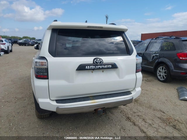 JTEBU5JR5H5427563 Toyota 4RUNNER SR5