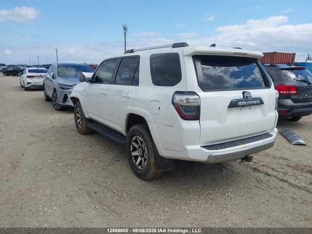 JTEBU5JR5H5427563 Toyota 4RUNNER SR5
