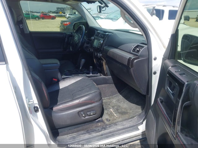 JTEBU5JR5H5427563 Toyota 4RUNNER SR5