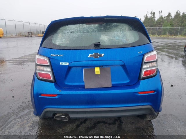 Chevrolet Sonic 2018 1G1JK6SH3J4131635 Image 16