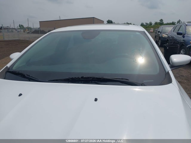 Chrysler 200 C 2016 1C3CCCCG8GN185480 Image 17